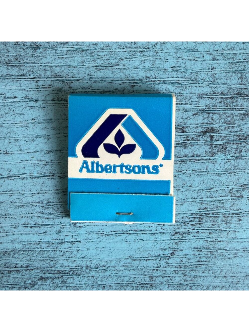 1979 Vintage Blue Albertsons Full Matchbook Unstruck Ohio Match Company